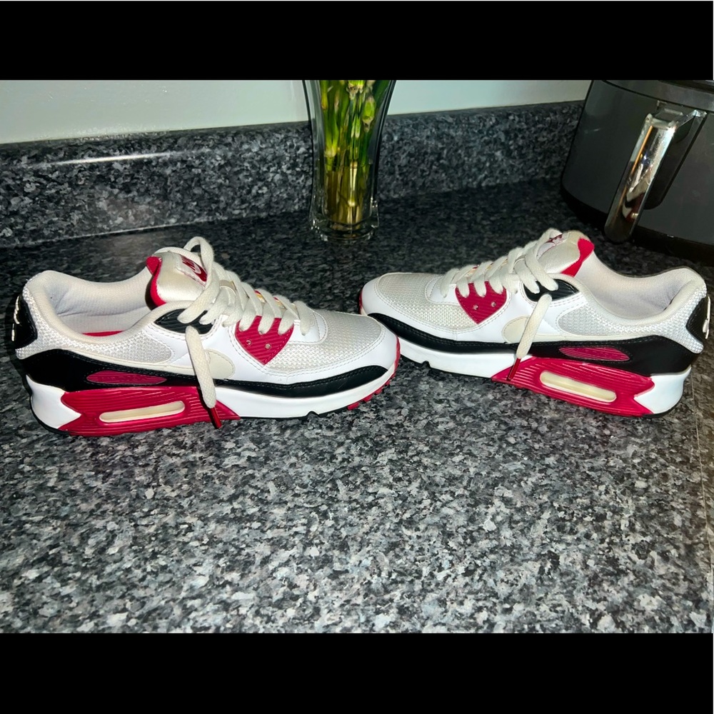 Nike air max 90 ‘NEW MAROON’ size 8